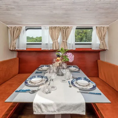Holiday home Santa Lucia By Interhome